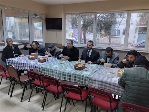 Belediye Başkanımız Hüseyin Çam, gönül dostlarıyla birlikte güzel bir Cuma sabahı Laçin Camii’nde sabah namazı buluşmaları programına katıldı.